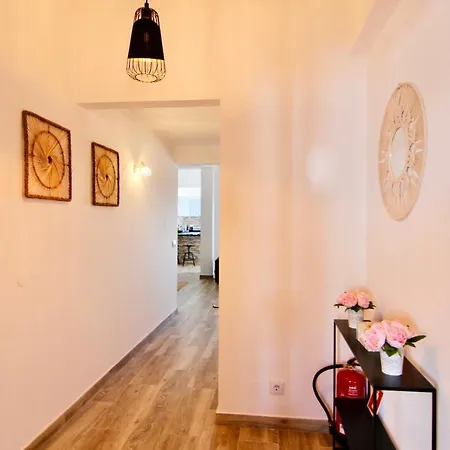 By Homing Apartment Lagoa (Algarve)