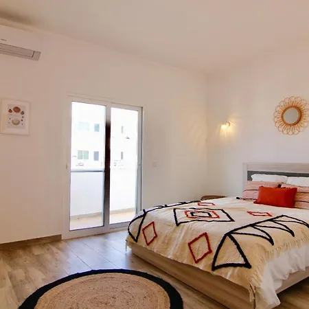 By Homing * Lagoa (Algarve)