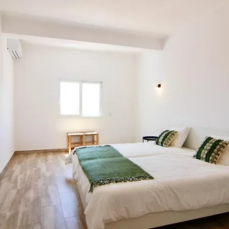 דירה By Homing *